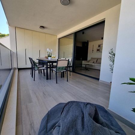 Family Suite Peppina ดูบรอฟนิก ภายนอก รูปภาพ